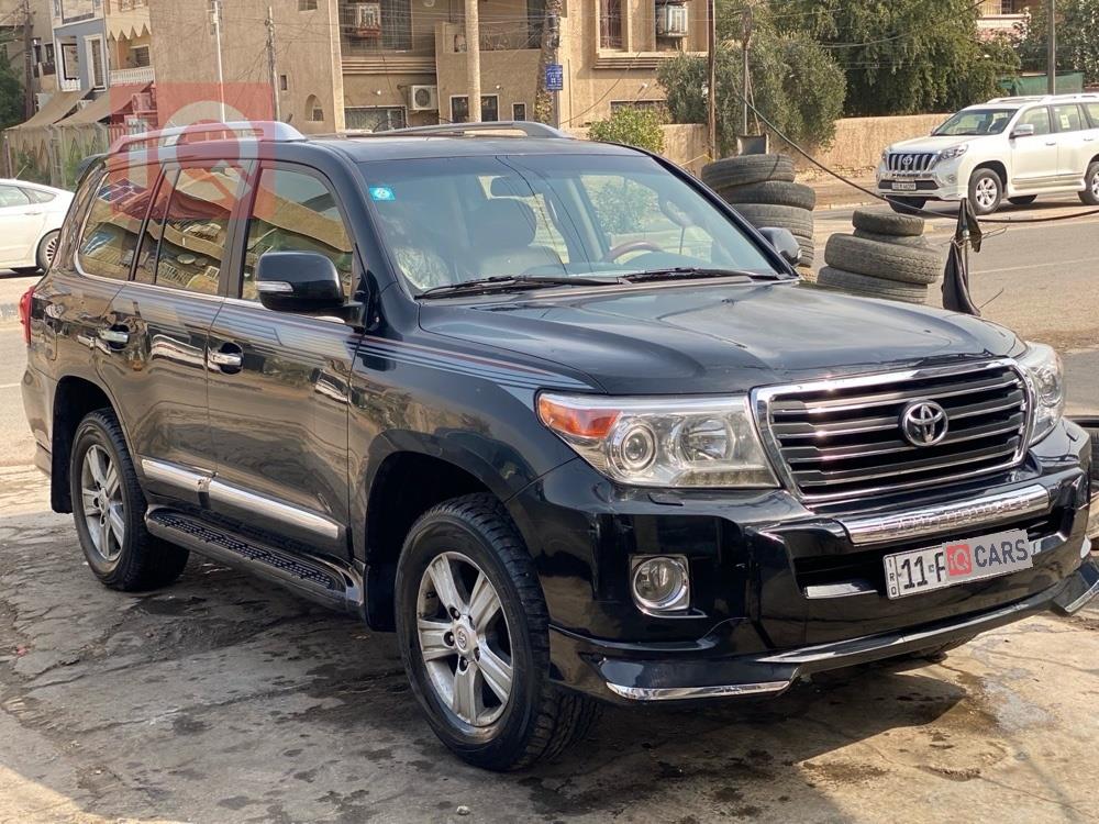 تويوتا لاندكروزر